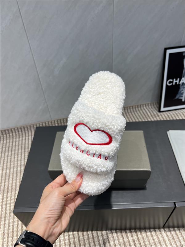 2025112818448729 210